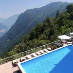 Paradiso فندق بروناتي