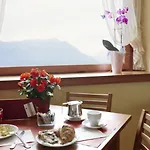 Paradiso فندق