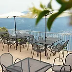 فندق Paradiso بروناتي