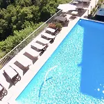 فندق Paradiso 3*
