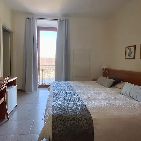 Paradiso מלון 3*